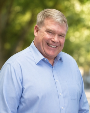 Dr. Eckenberg of Kaw Valley Family Dental in Bonner Springs, KS 